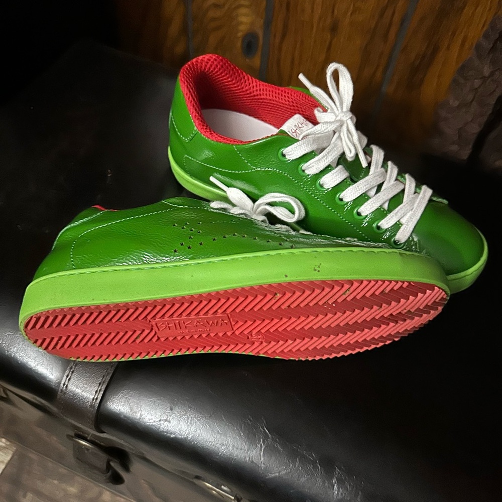 Green and Red Women's Sneakers
